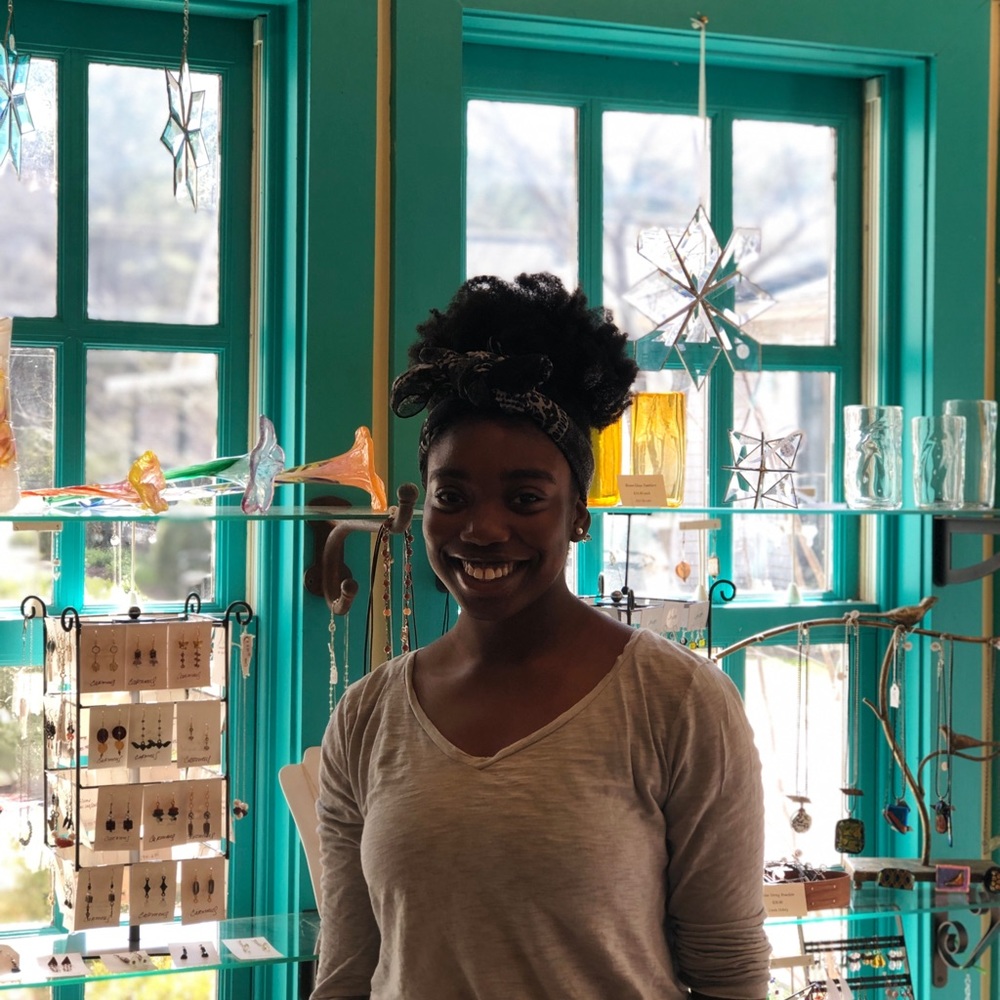 Meet your Posher, Esther